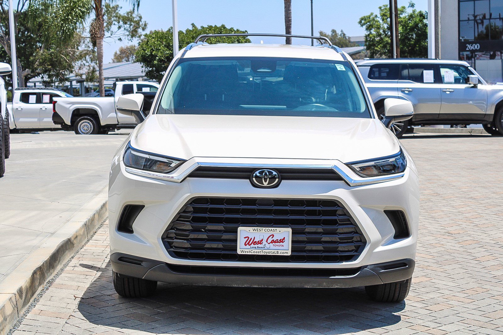 Certified 2024 Toyota Grand Highlander AWD Hybrid image 2