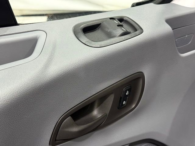 Used 2015 Ford Transit 350 XL image 14