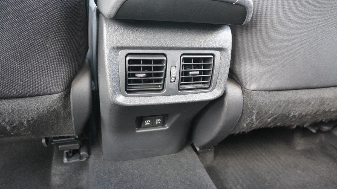 Used 2021 Toyota Venza LE w/ Carpet Mat Package (TMS) AWD/4WD image 33