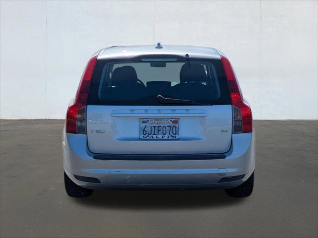 Used 2009 Volvo V50 2.4i FWD image 4