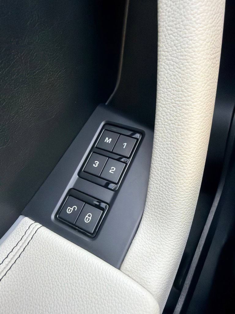 Used 2020 Jaguar F-PACE S AWD/4WD image 12