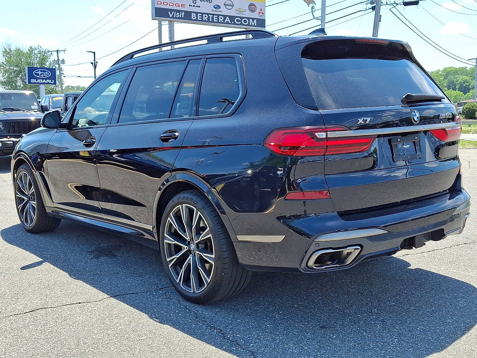 Used 2022 BMW X7 M50i AWD/4WD image 4