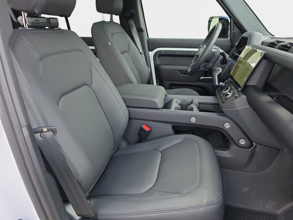 New 2026 Land Rover Defender 110 S AWD/4WD image 10