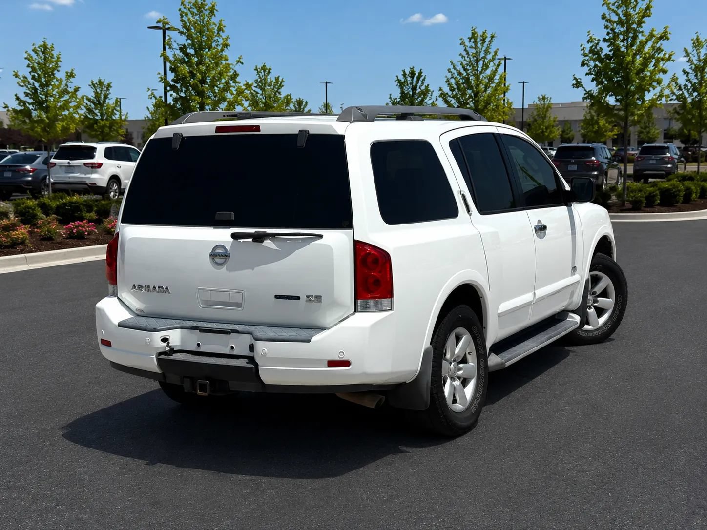 Used 2009 Nissan Armada SE RWD image 5