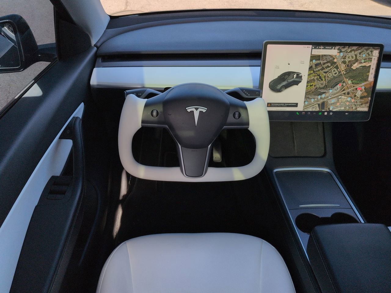 Used 2021 Tesla Model Y Long Range AWD/4WD image 15