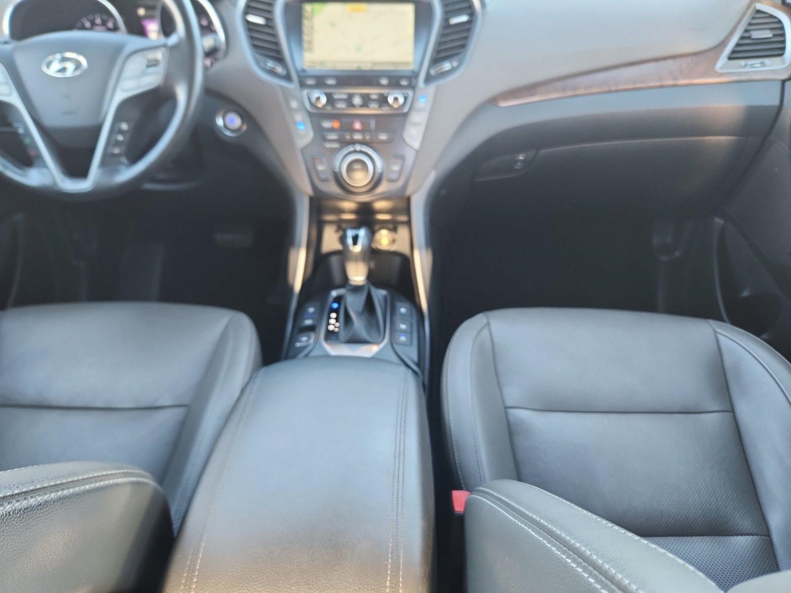 Used 2018 Hyundai Santa Fe Limited image 21