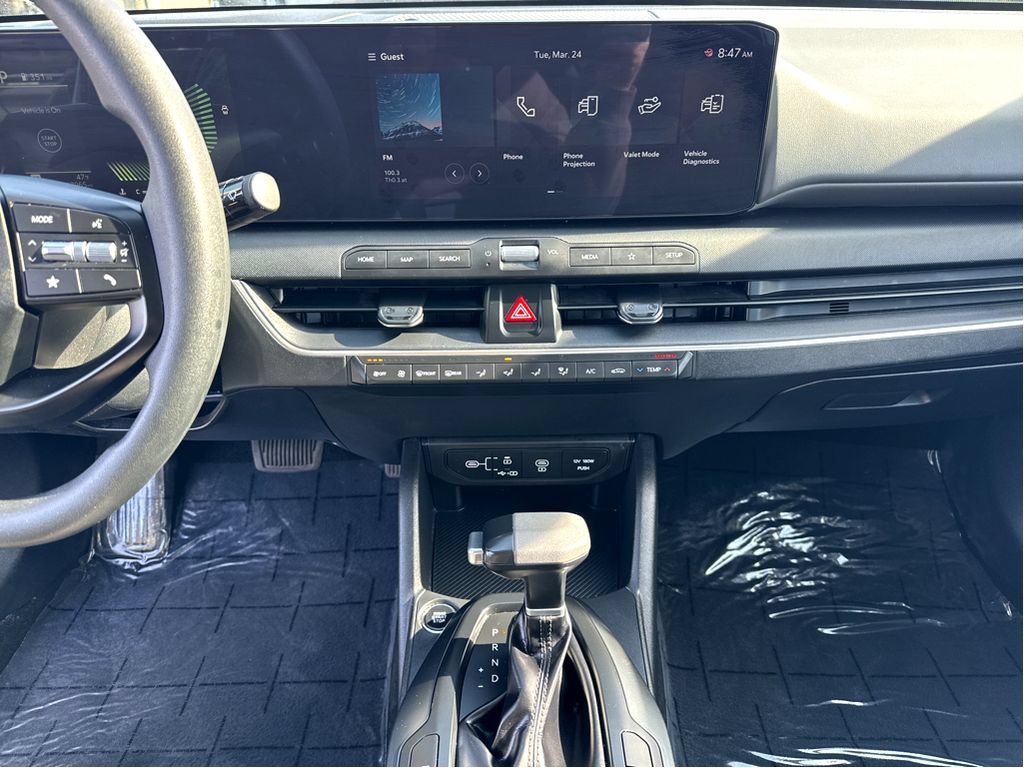 Used 2025 Kia K4 FWD image 19