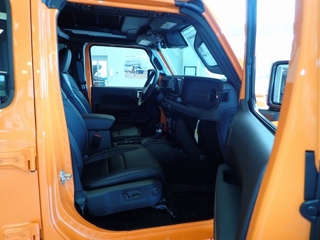 New 2025 Jeep Wrangler Rubicon 392 image 31