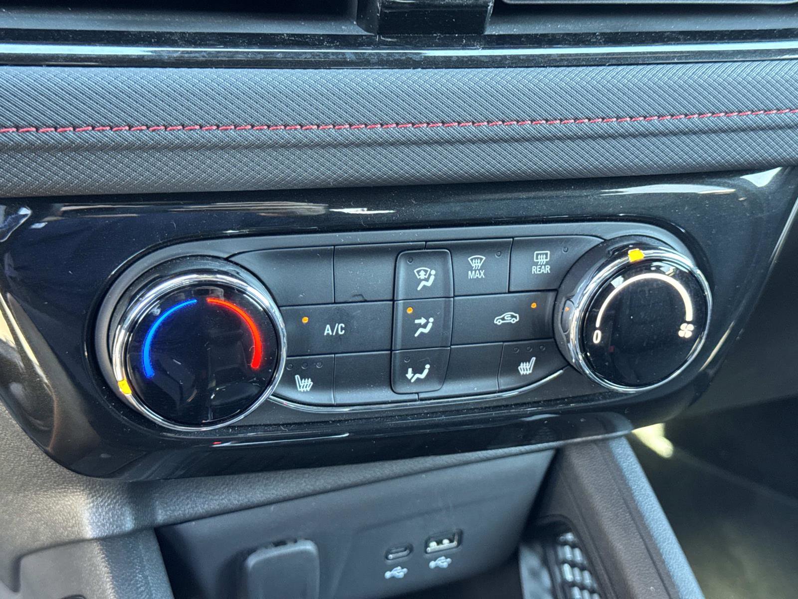 Used 2024 Chevrolet TrailBlazer RS image 14