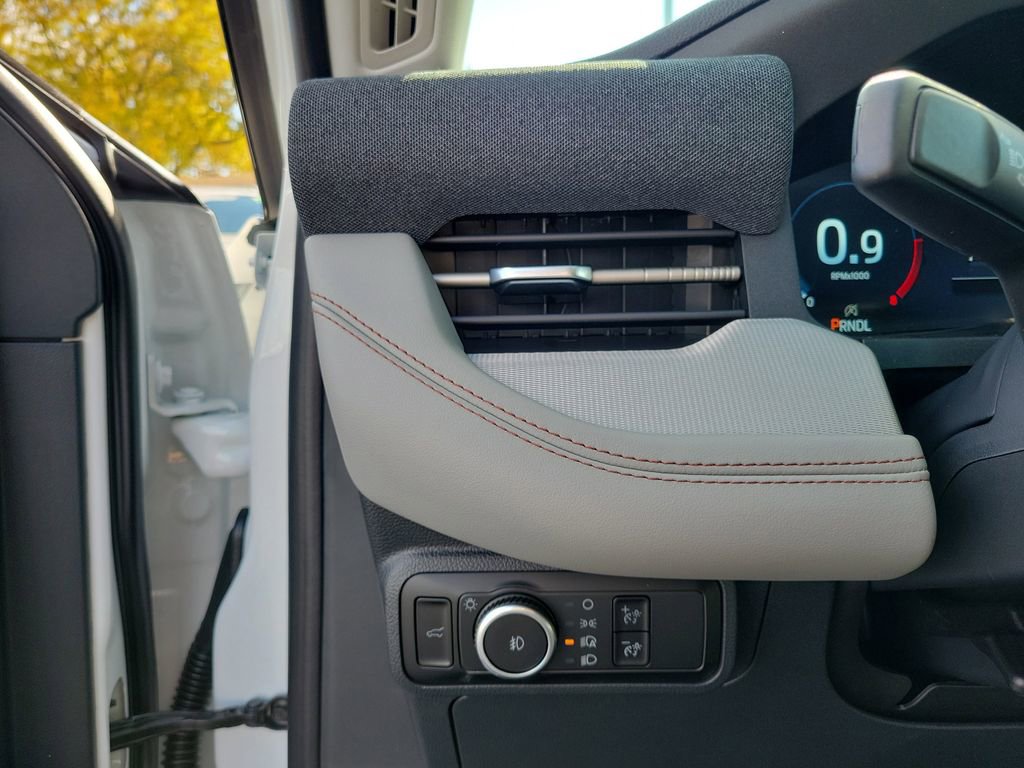 New 2026 Ford Explorer Active w/ Active Comfort Package image 21