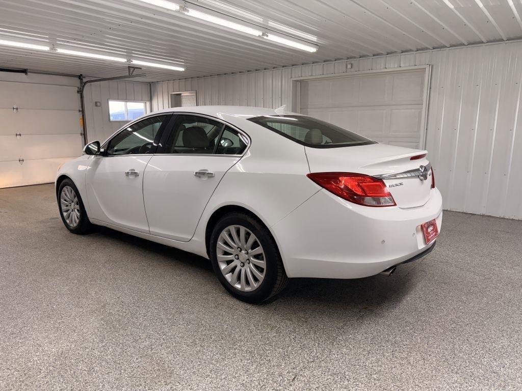 Used 2013 Buick Regal Premium image 5