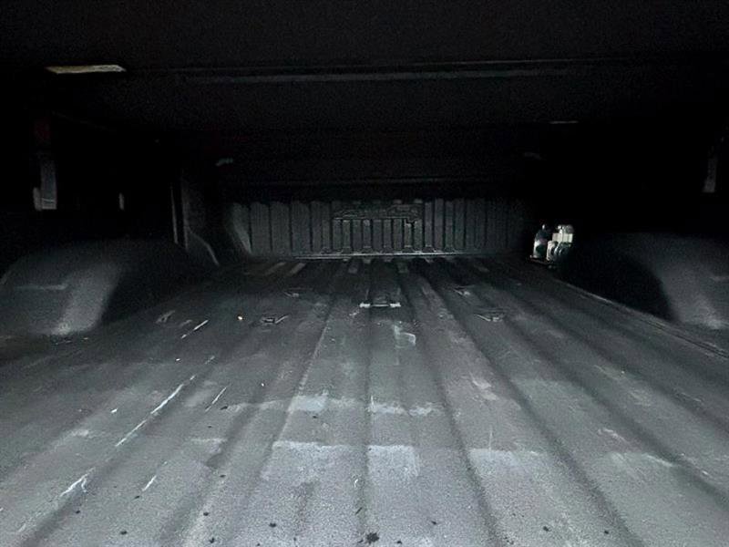 Used 2022 GMC Sierra 3500 AT4 w/ AT4 Premium Plus Package image 40