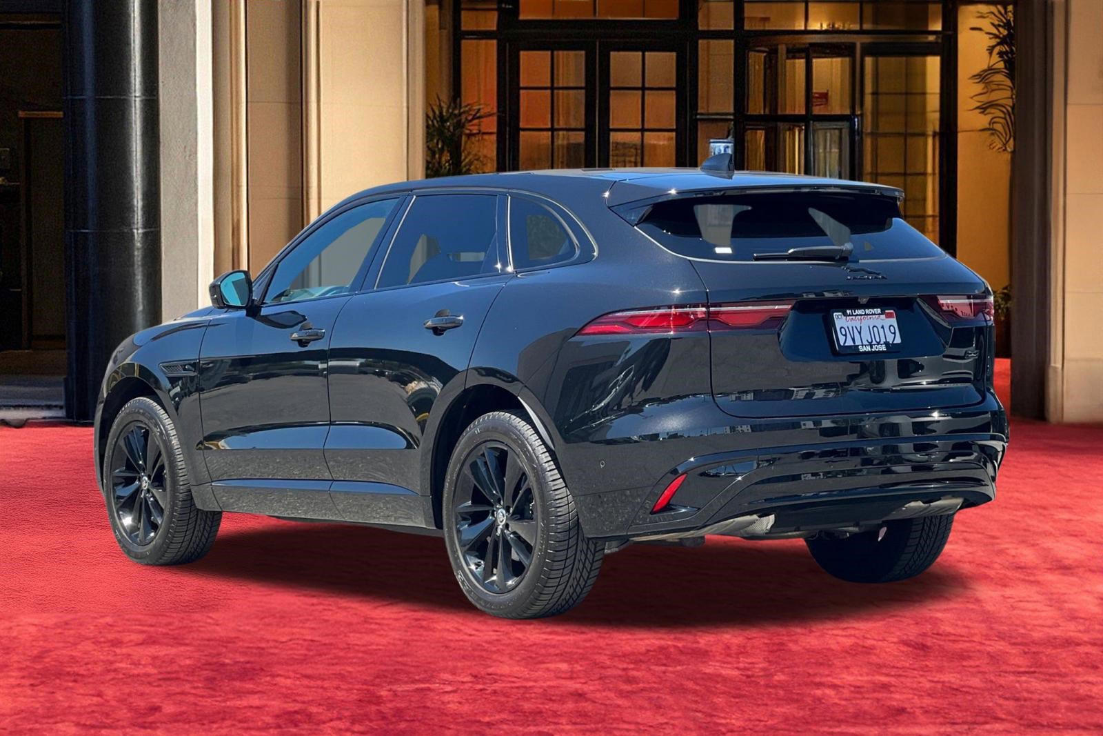 Used 2026 Jaguar F-PACE R-Dynamic S AWD/4WD image 3