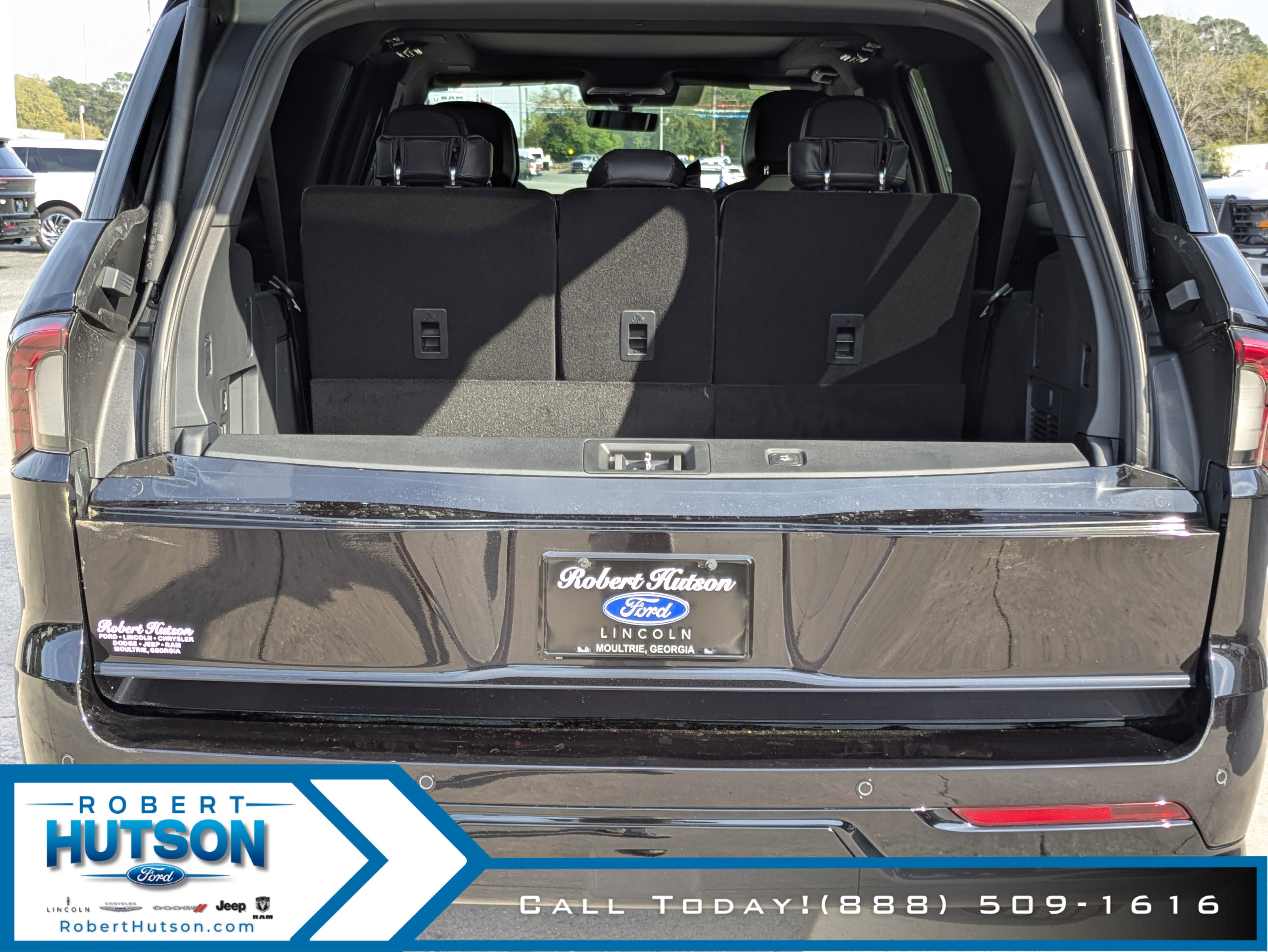 New 2026 Lincoln Navigator L Reserve w/ Jet Appearance Package AWD/4WD image 8