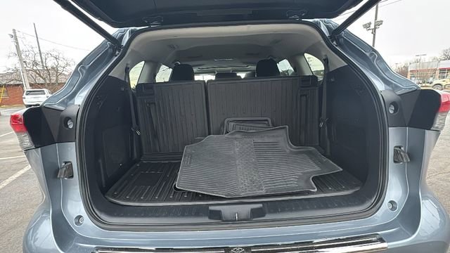 Used 2023 Toyota Highlander Limited image 38