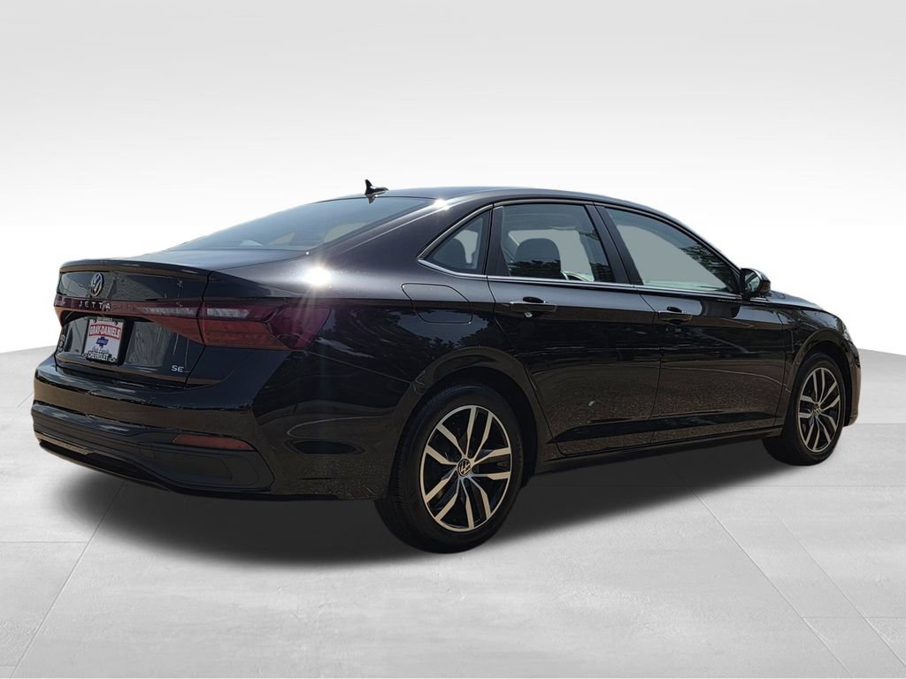 Used 2025 Volkswagen Jetta SE FWD image 6