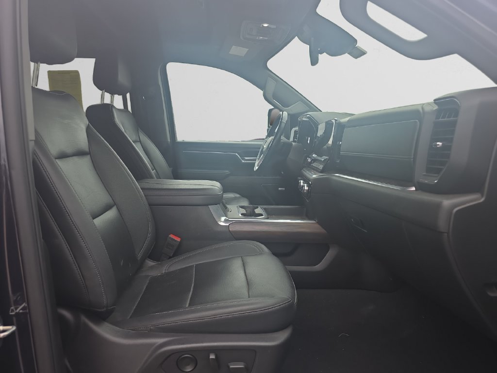 Used 2024 GMC Sierra 2500 SLT w/ SLT Premium Package AWD/4WD image 17
