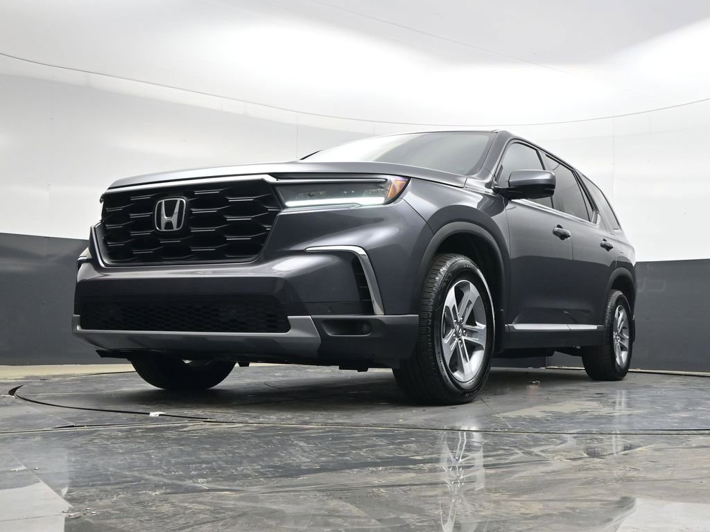 Used 2025 Honda Pilot EX-L image 28