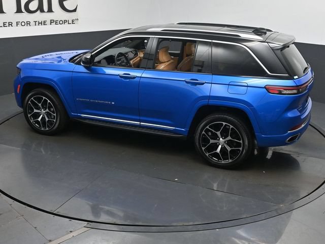 Used 2023 Jeep Grand Cherokee Summit AWD/4WD image 62