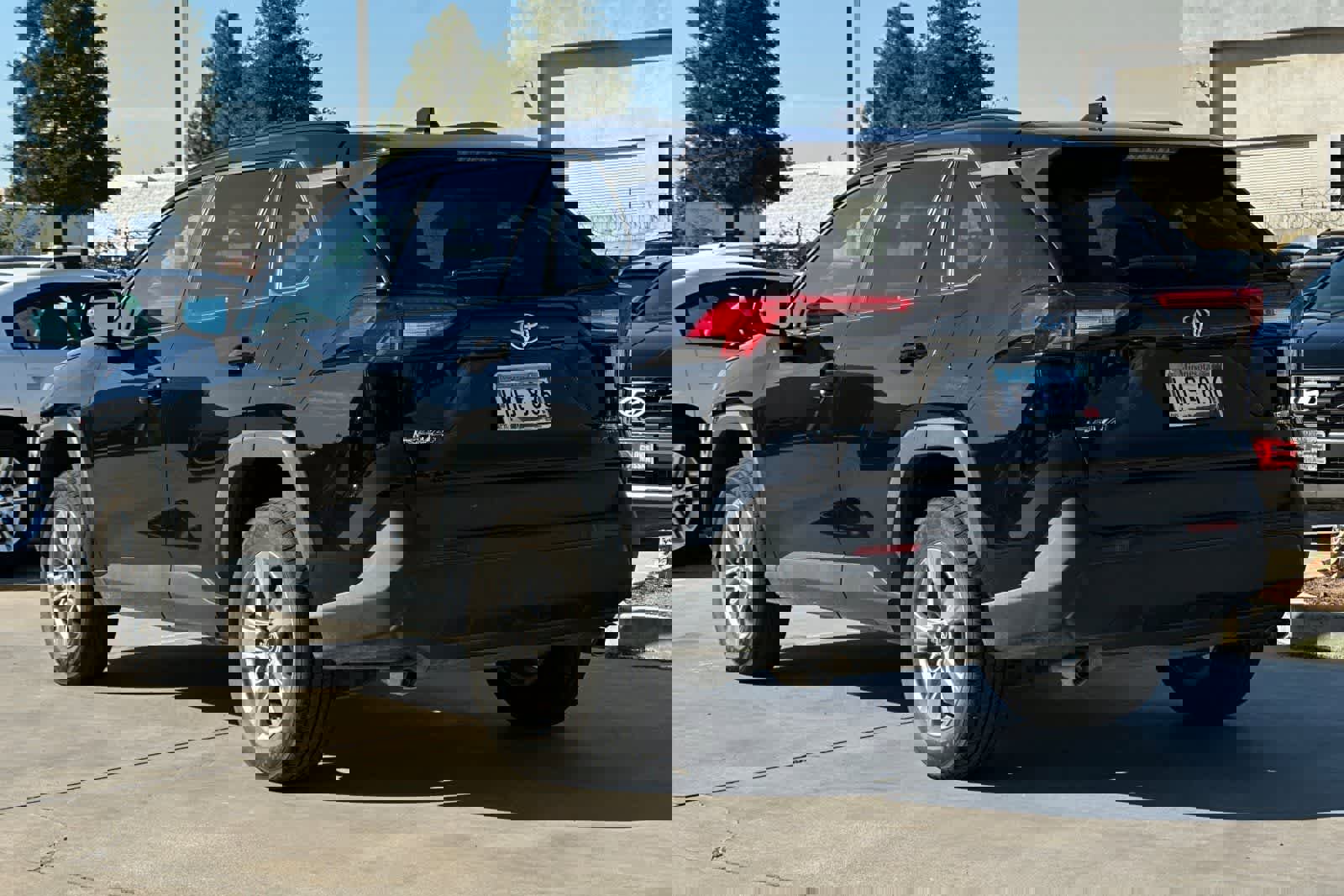 Used 2024 Toyota RAV4 XLE image 7