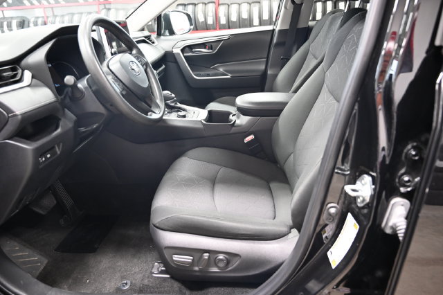 Used 2024 Toyota RAV4 XLE AWD/4WD image 10