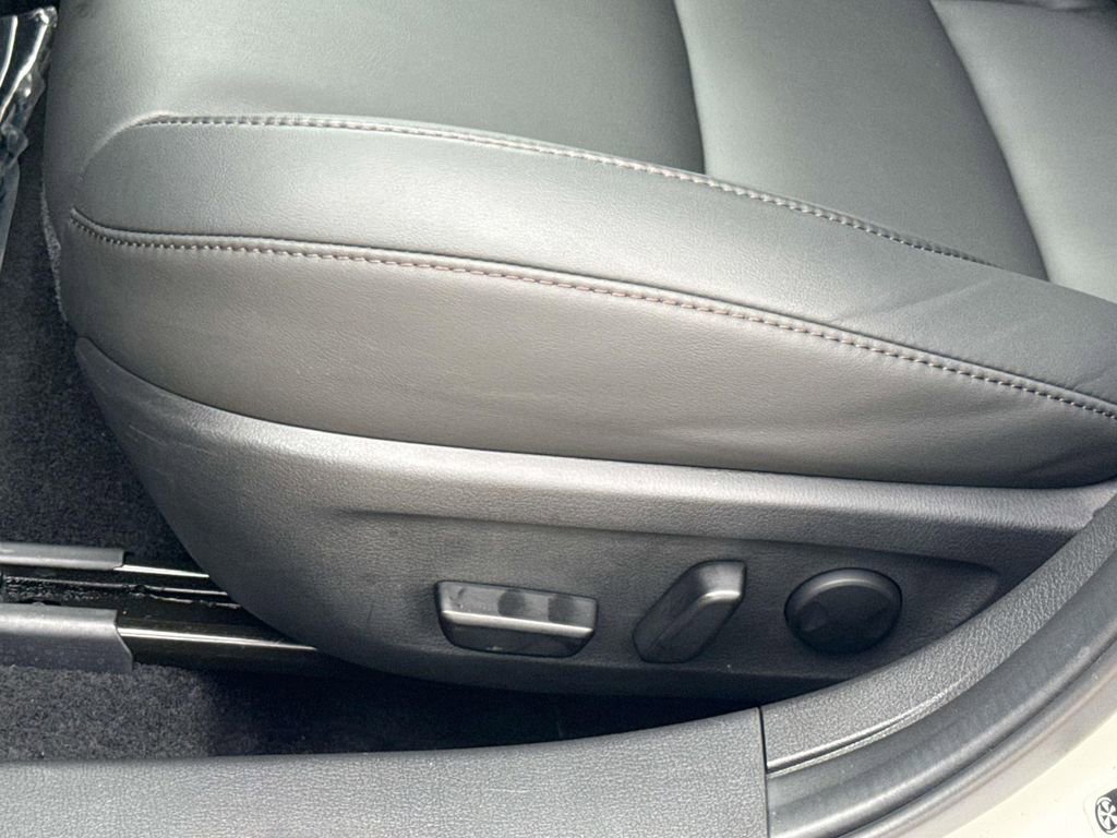 Certified 2025 MAZDA MAZDA3 s image 22