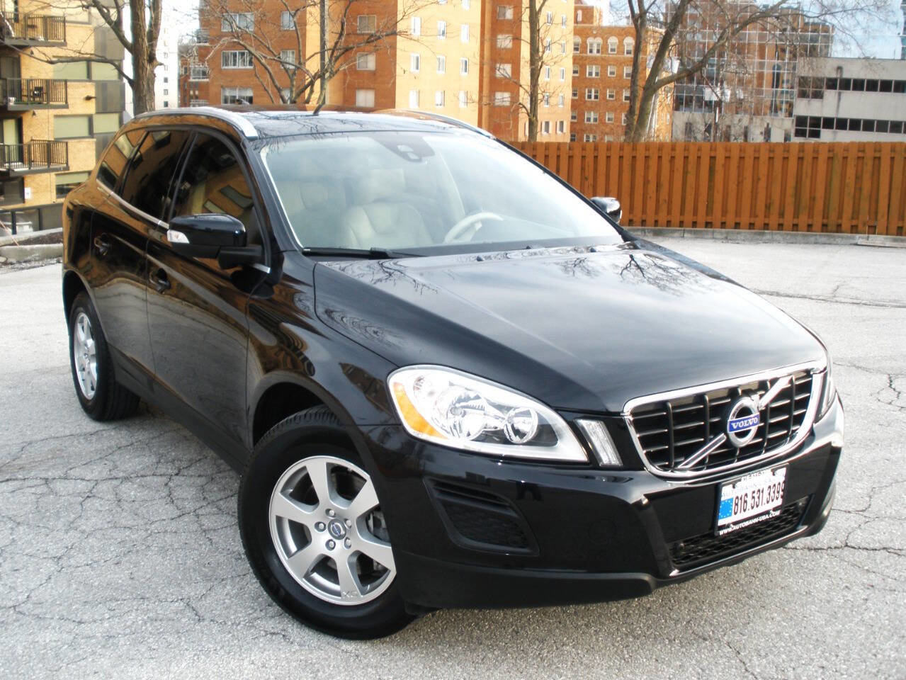 Used 2012 Volvo XC60 3.2 FWD image 2