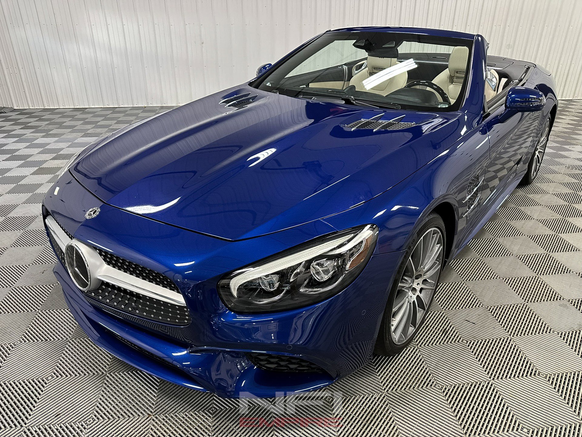 Used 2018 Mercedes-Benz SL 450 image 5