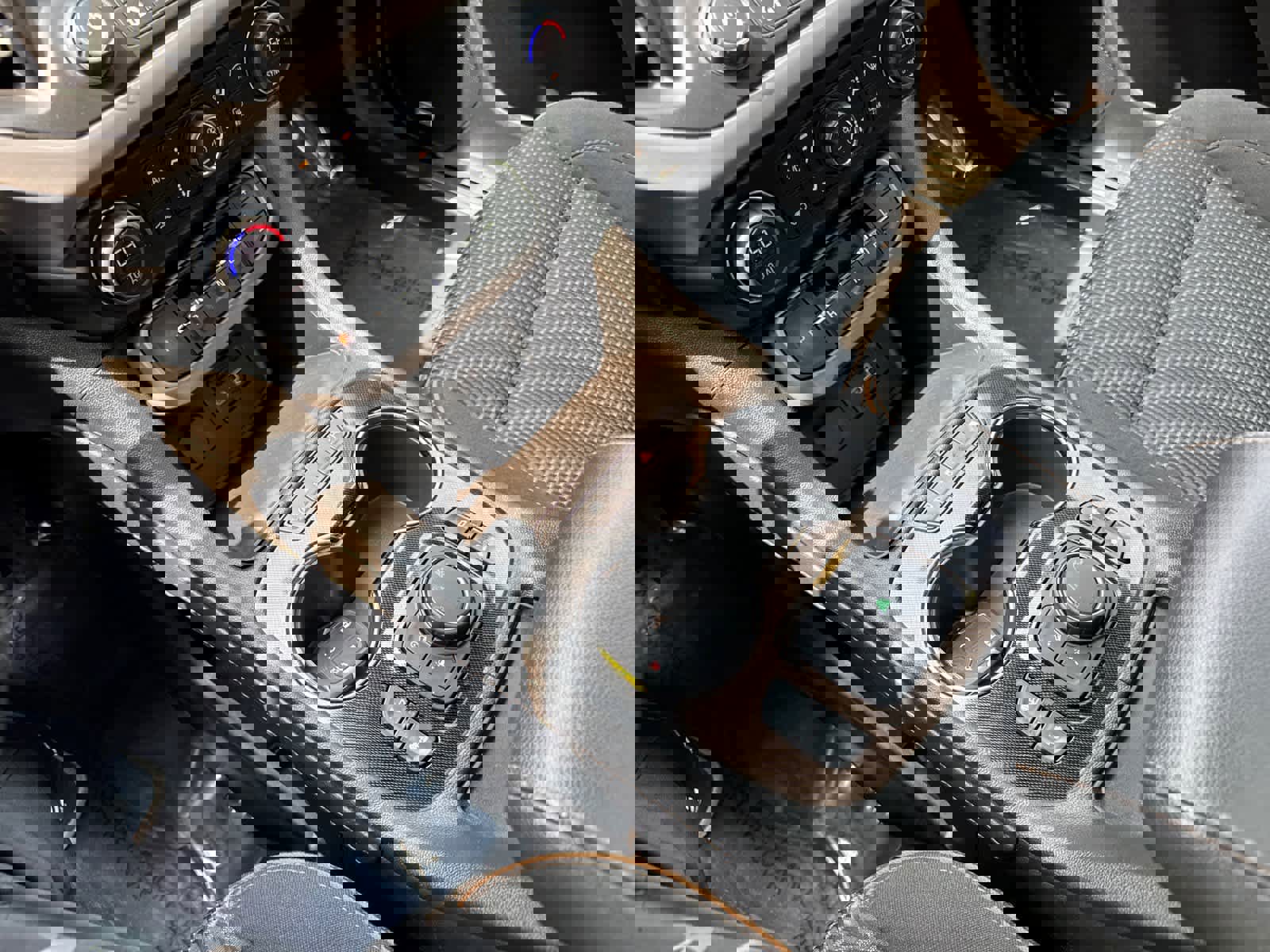 Used 2023 GMC Acadia AT4 image 26