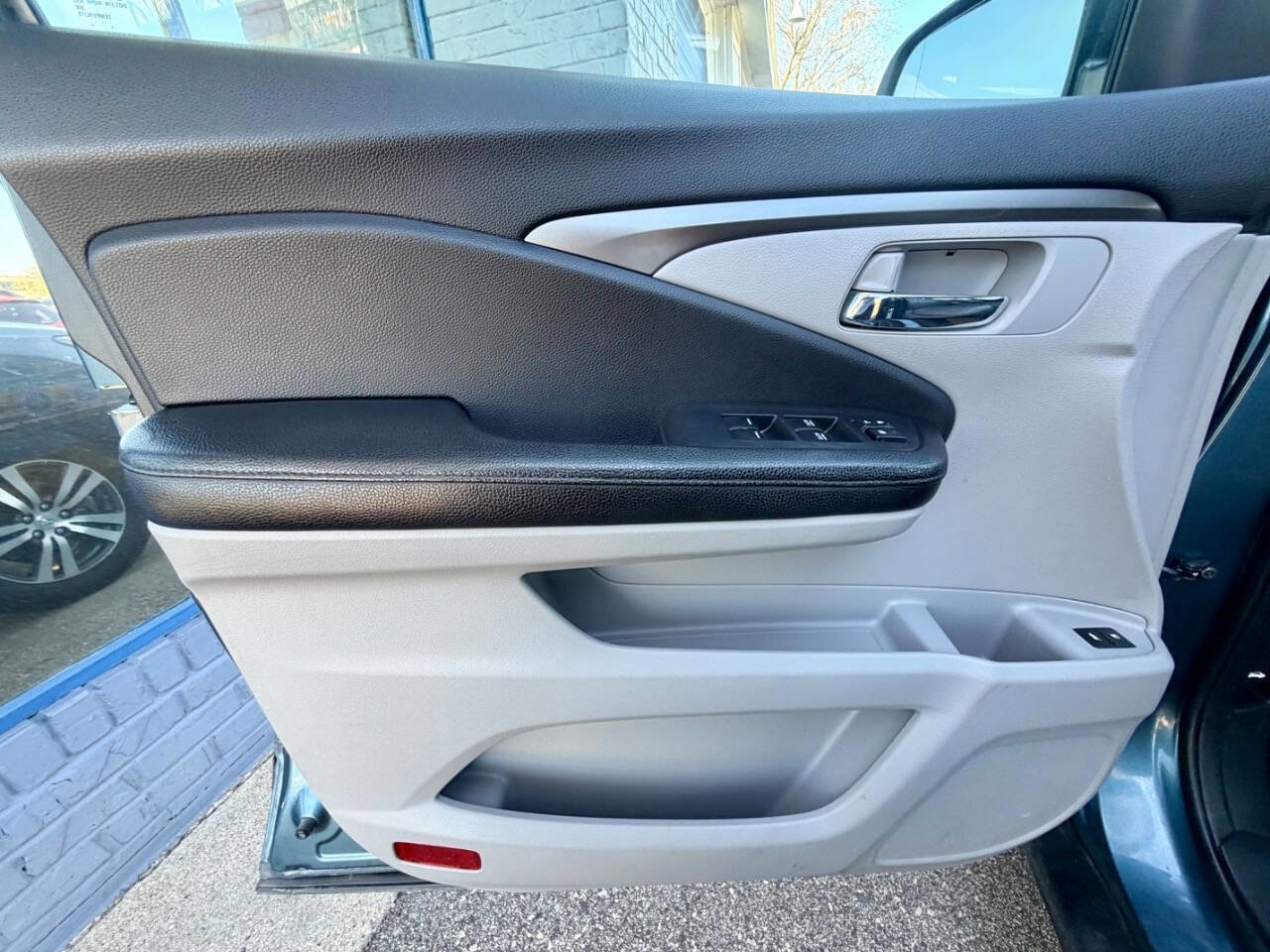 Used 2016 Honda Pilot EX-L image 54