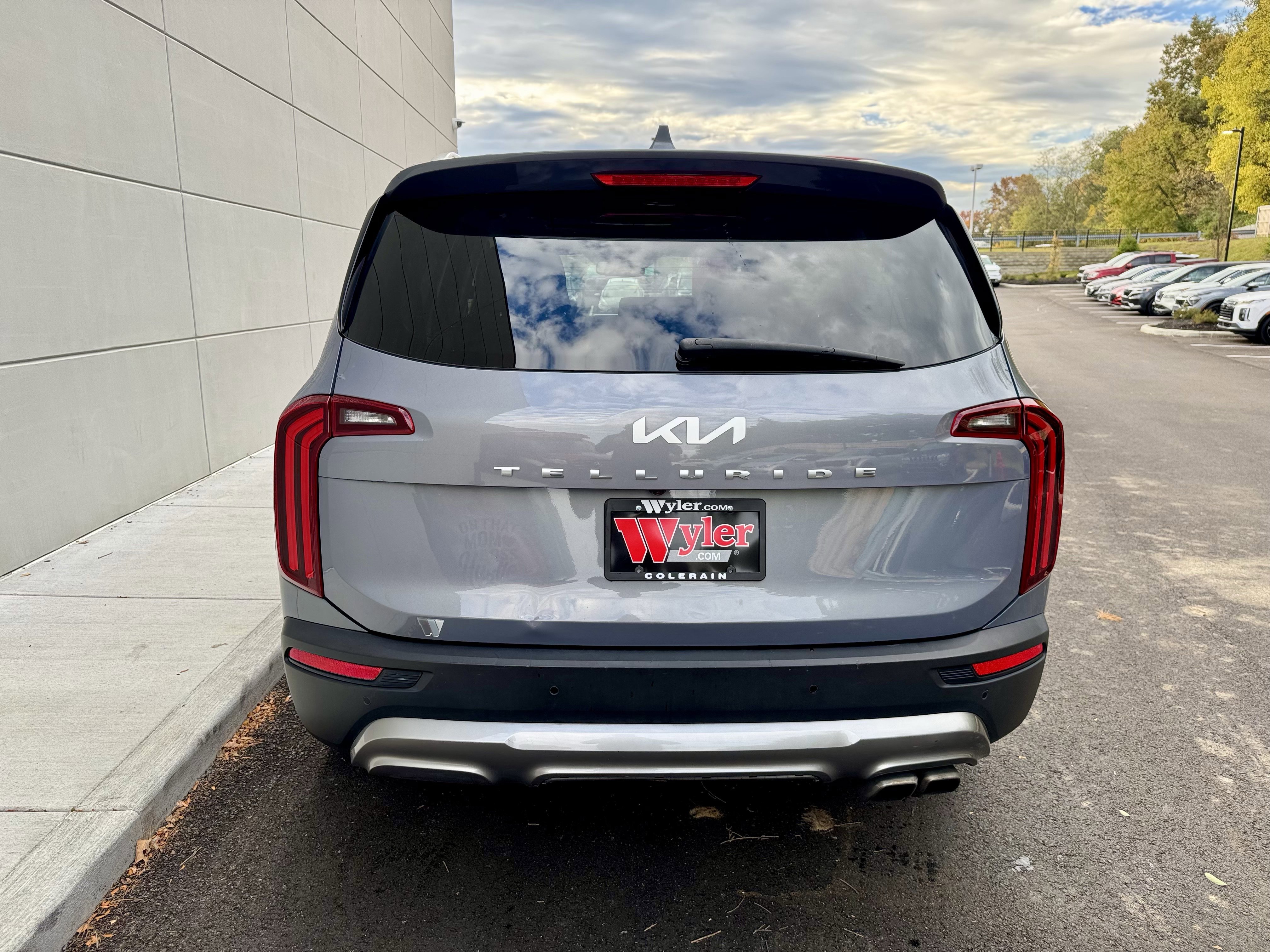 Used 2022 Kia Telluride SX image 38
