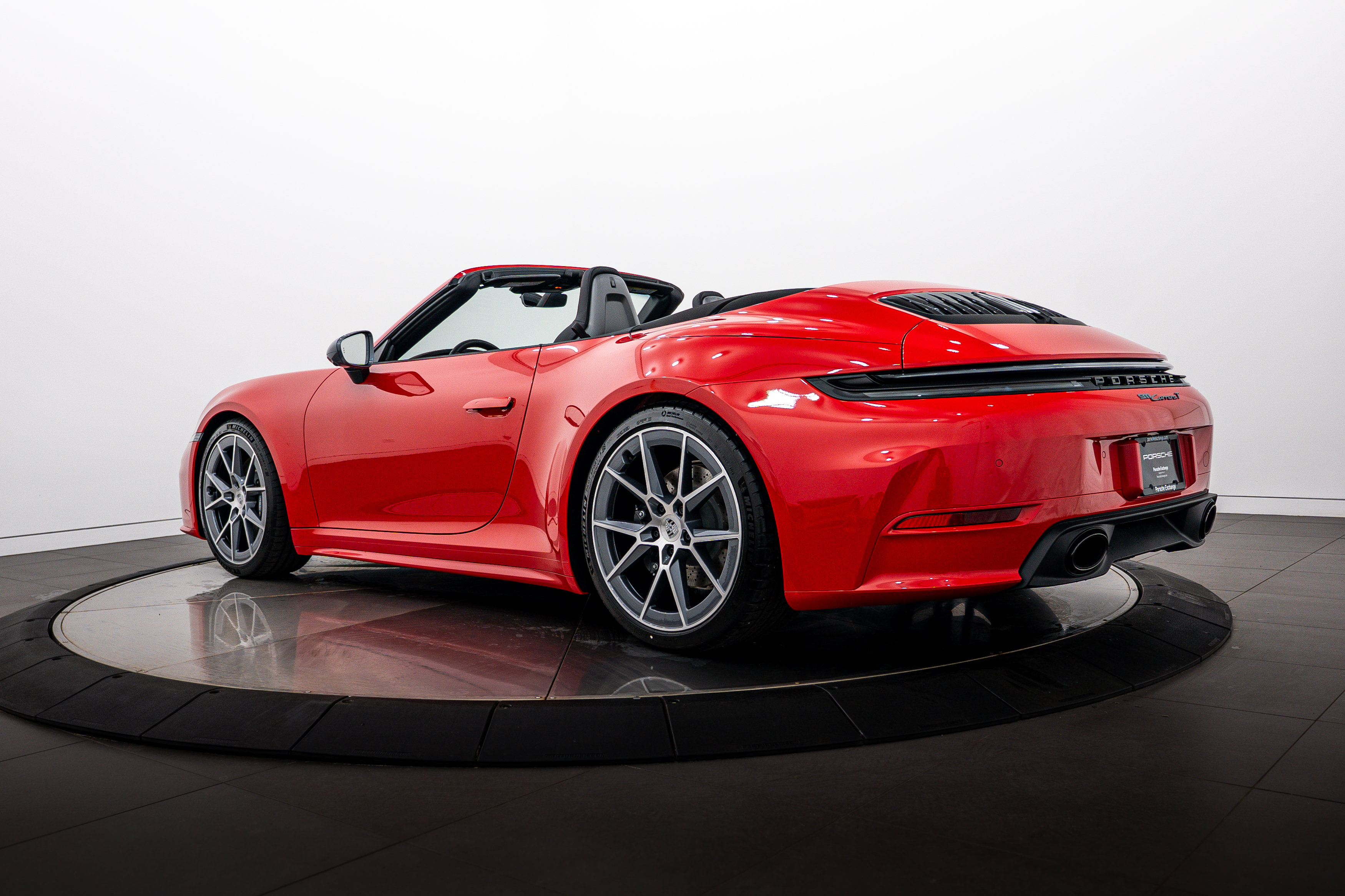 New 2026 Porsche 911 Carrera T RWD image 3