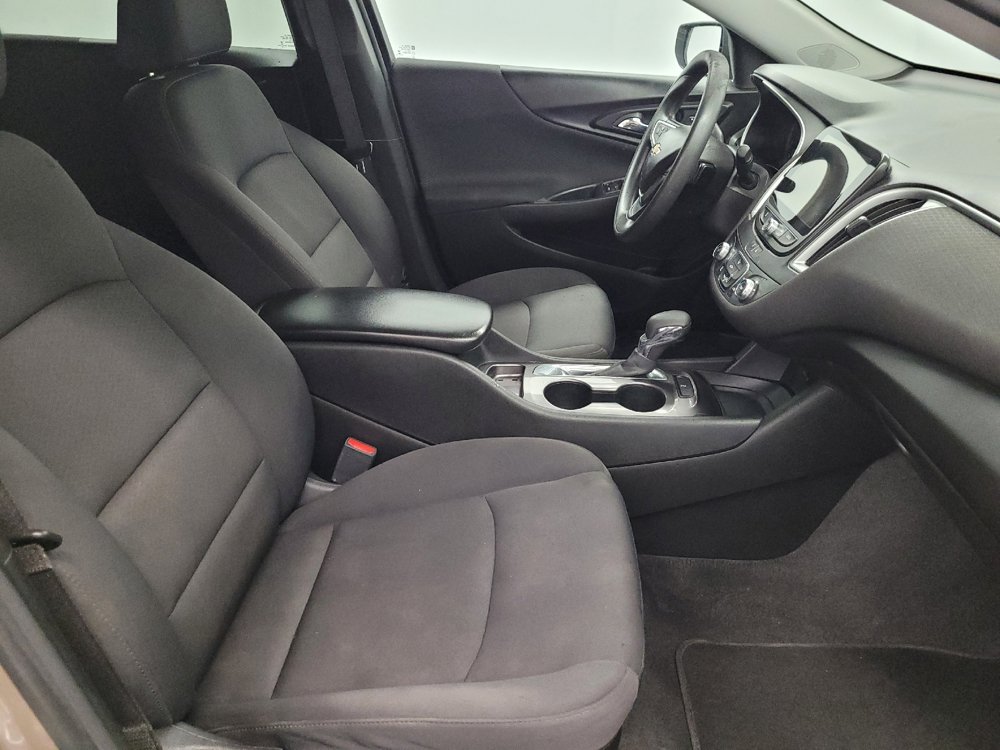 Used 2022 Chevrolet Malibu LS FWD image 21