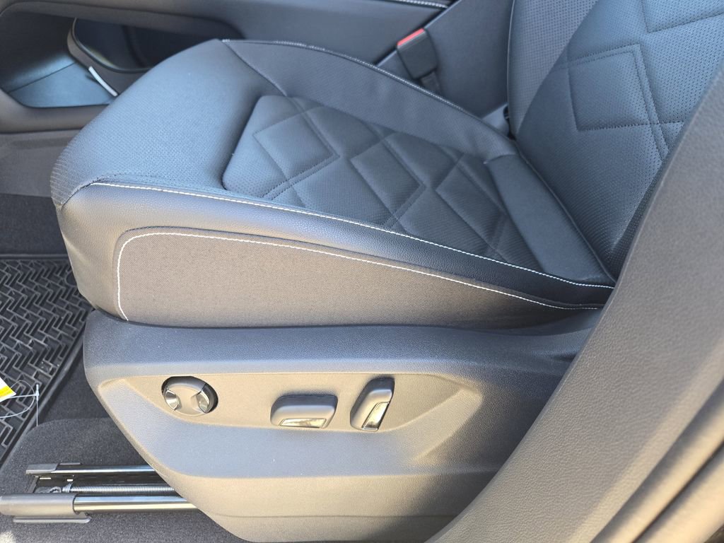 New 2026 Volkswagen Atlas SE image 18