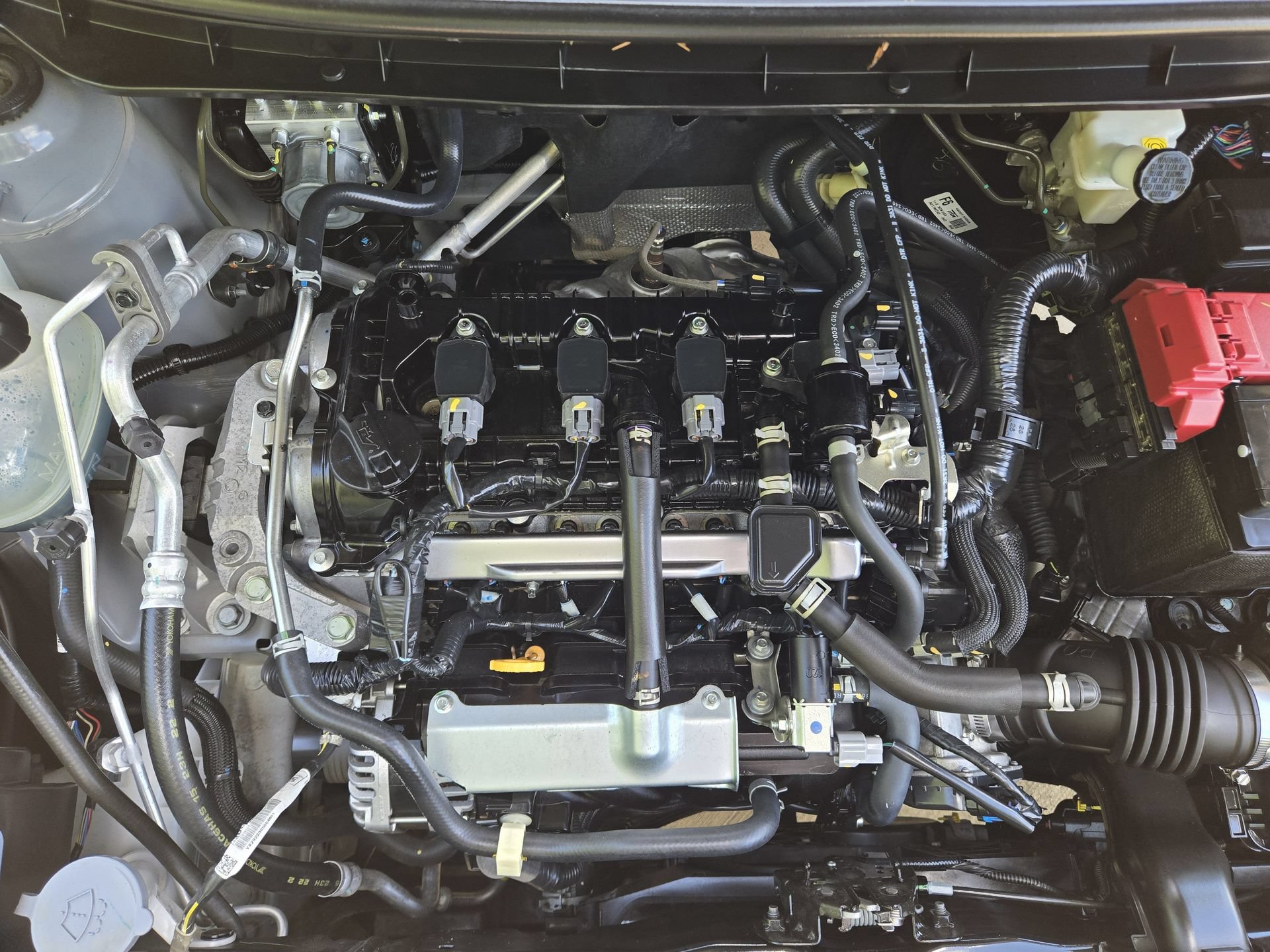 Used 2024 Nissan Kicks SR FWD image 30