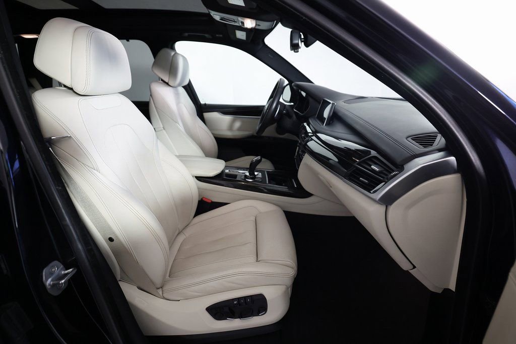 Used 2018 BMW X5 xDrive50i w/ M Sport Package image 10