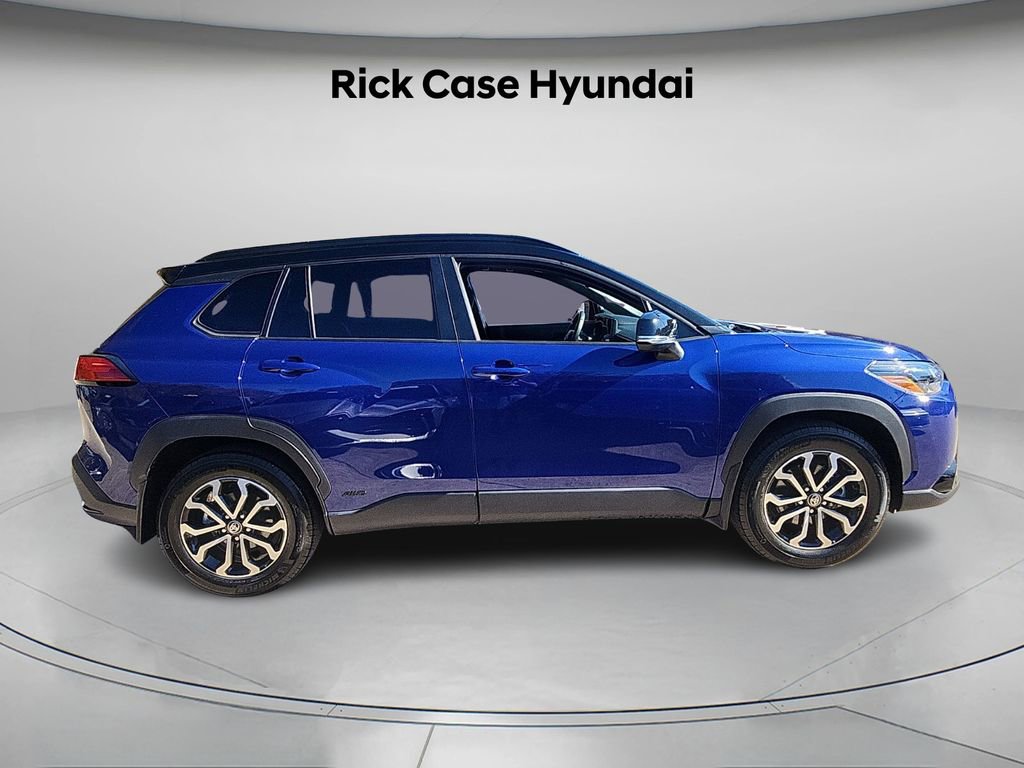 Used 2024 Toyota Corolla Cross SE image 4