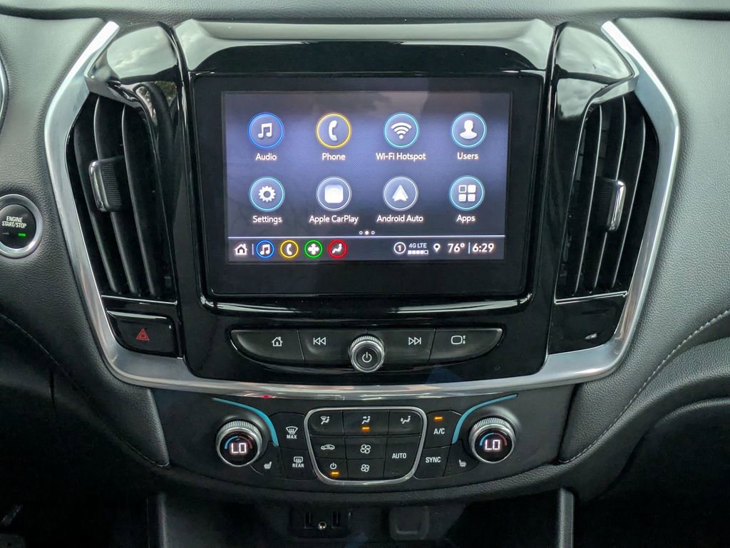 Used 2022 Chevrolet Traverse LT FWD image 23