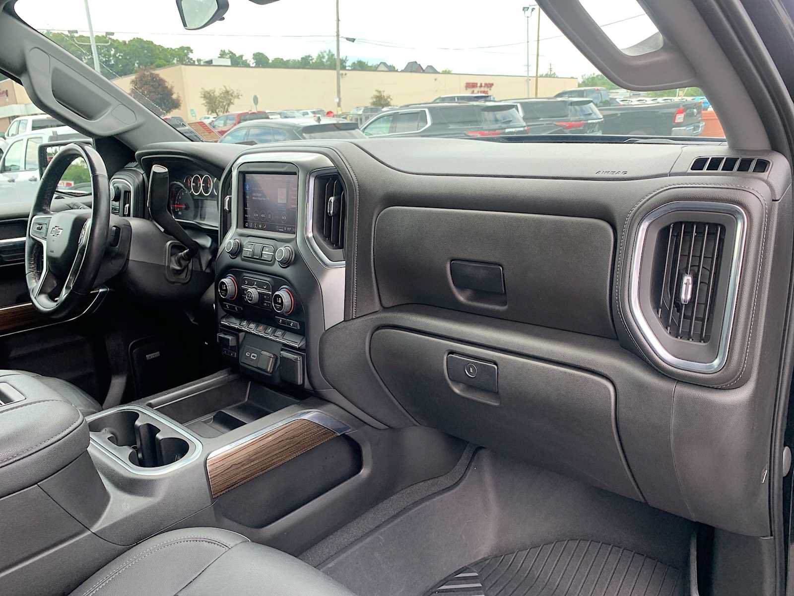 Certified 2022 Chevrolet Silverado 1500 LT Trail Boss w/ Convenience Package II AWD/4WD image 28