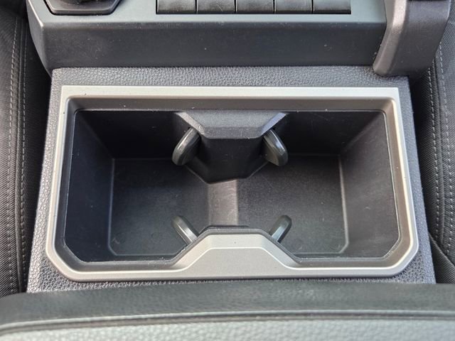 Used 2024 Toyota Tacoma SR5 AWD/4WD image 18