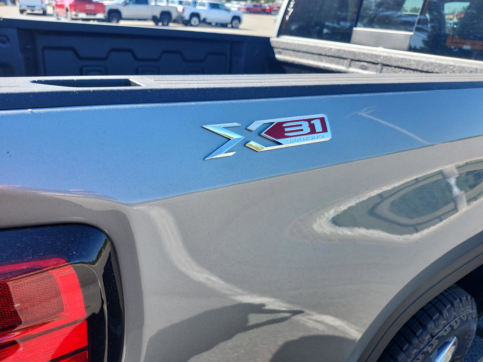 New 2026 GMC Sierra 1500 SLT w/ SLT Premium Plus Package image 5