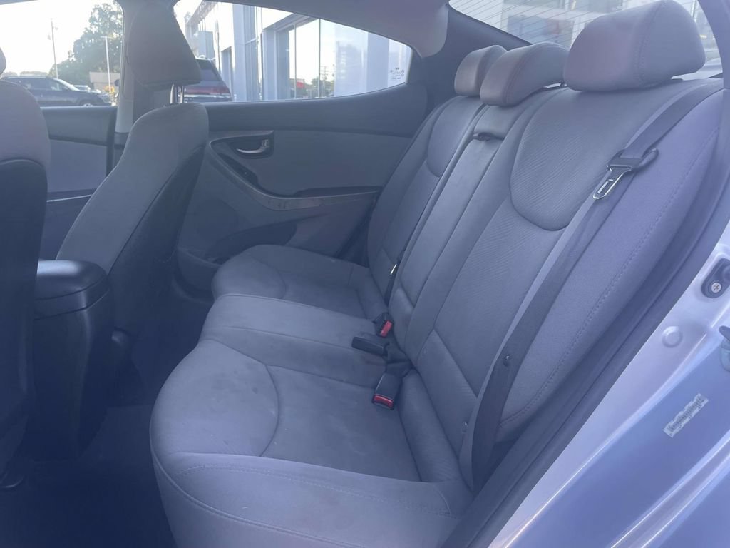 Used 2013 Hyundai Elantra GLS FWD image 13