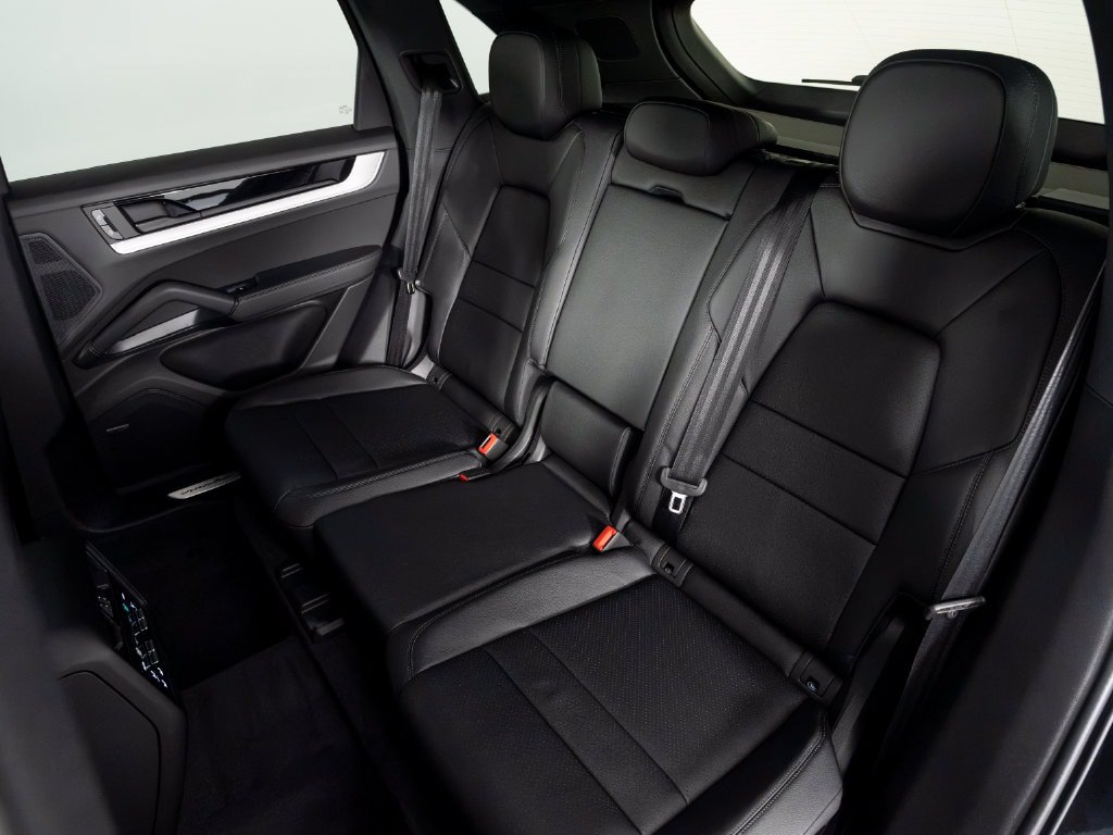 New 2026 Porsche Cayenne AWD/4WD image 40