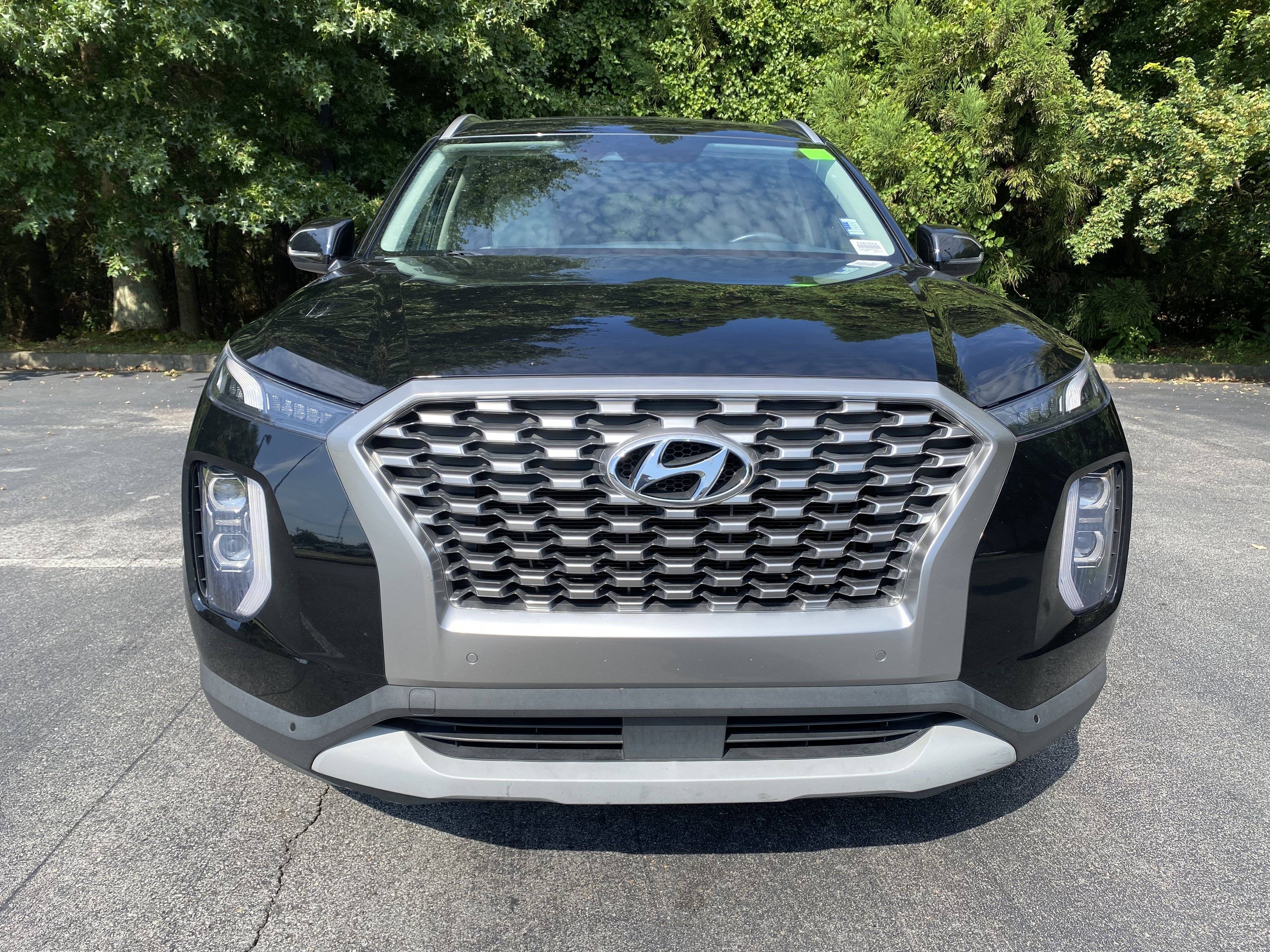 Used 2022 Hyundai Palisade SEL w/ Premium Package FWD image 3