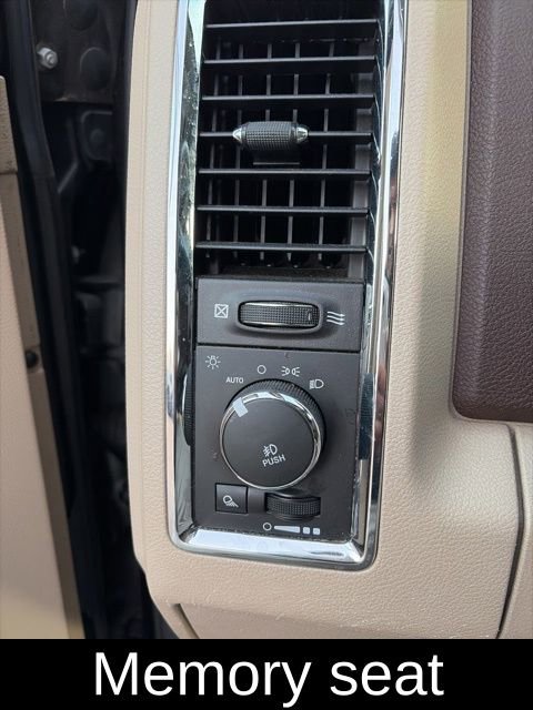 Used 2017 RAM 1500 Laramie w/ Convenience Group image 13