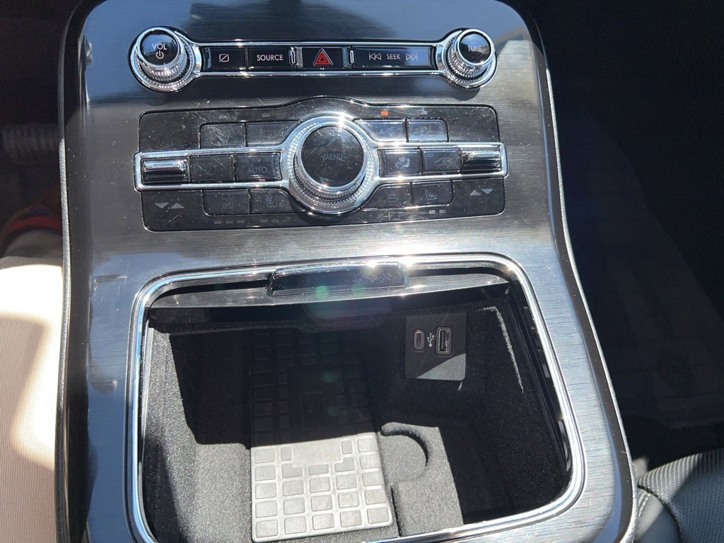 Used 2022 Lincoln Nautilus Reserve w/ Class II Trailer Tow Package image 30