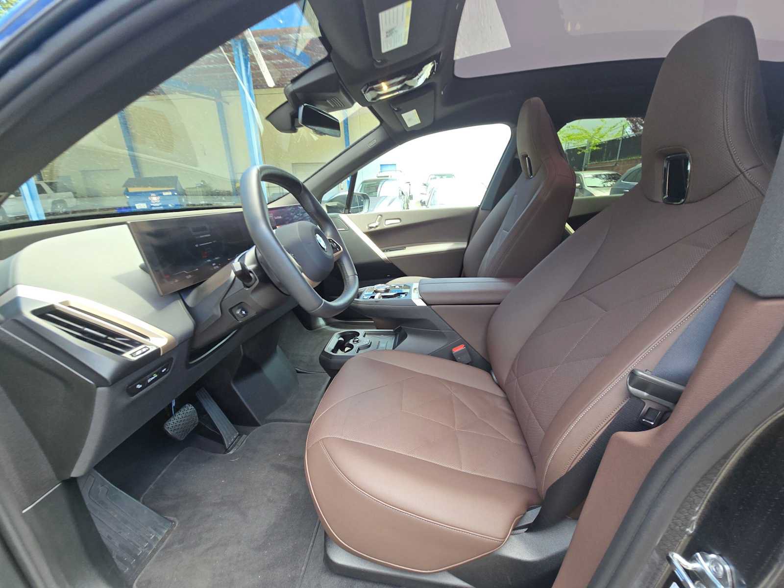 Used 2026 BMW iX xDrive45 AWD/4WD image 21