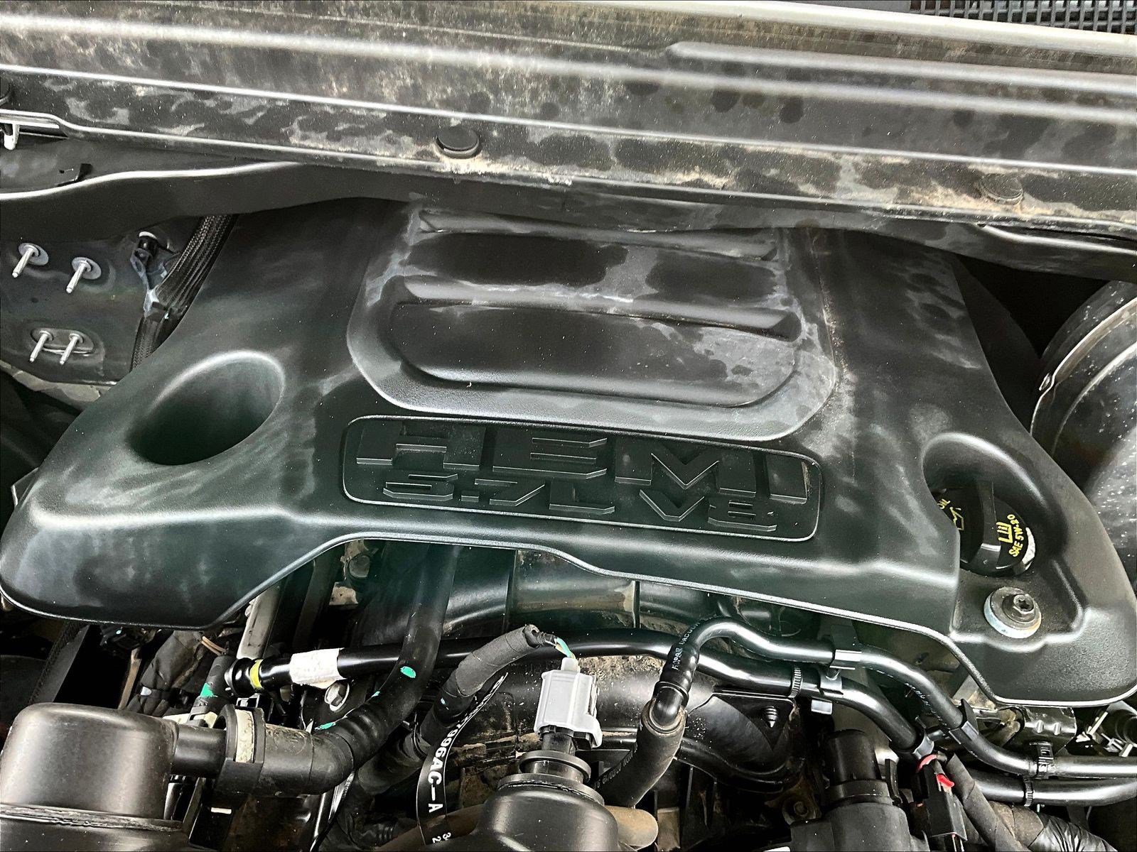 Used 2020 RAM 1500 Laramie AWD/4WD image 32