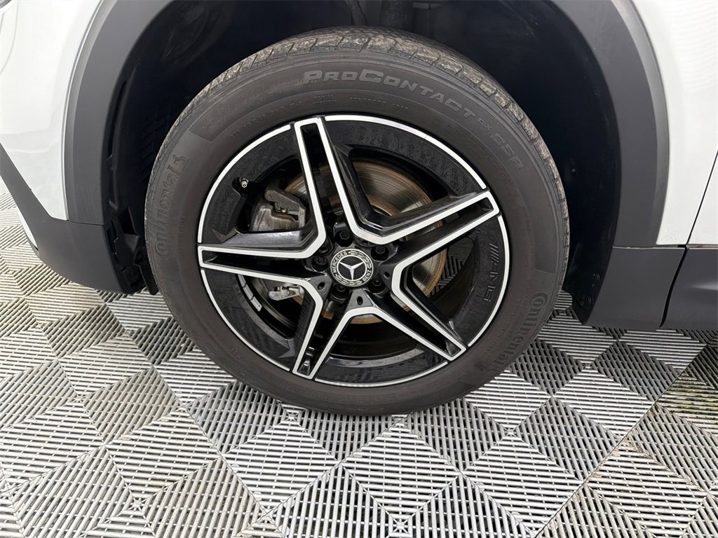 Used 2021 Mercedes-Benz GLB 250 image 13