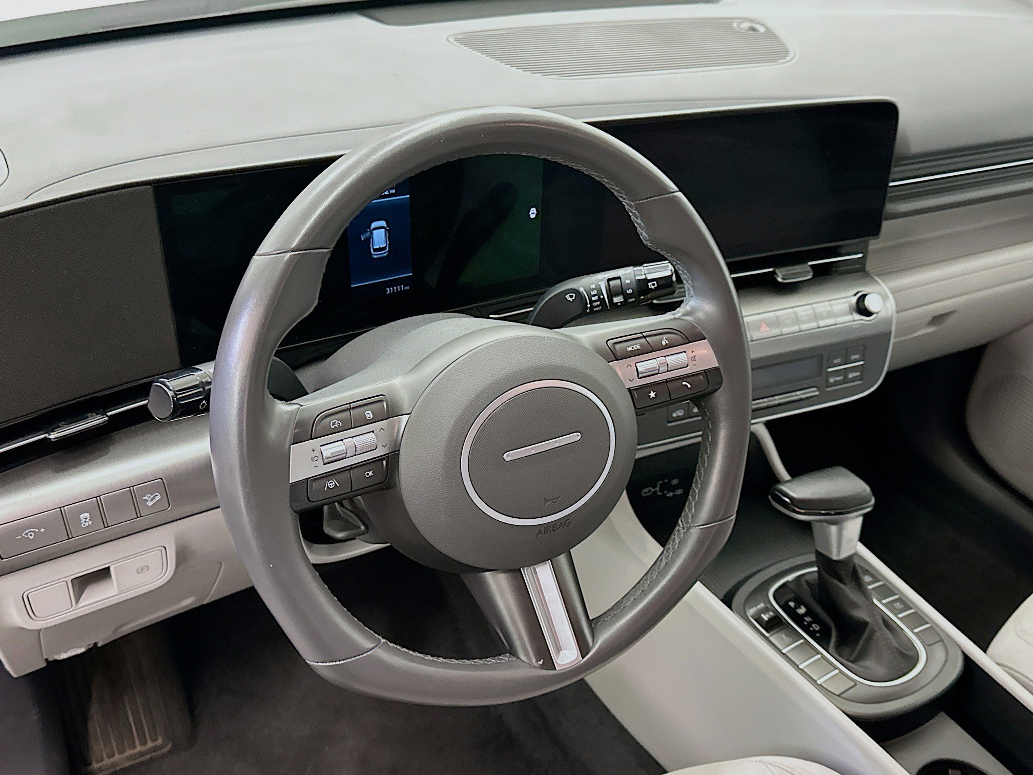 Used 2025 Hyundai Kona SEL image 18